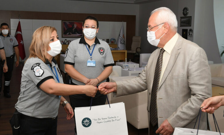 İzmir Karabağlar’da özel güvenlik görevlileri unutulmadı