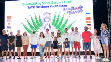 İstanbul açıklarında İzmit rüzgarı esti