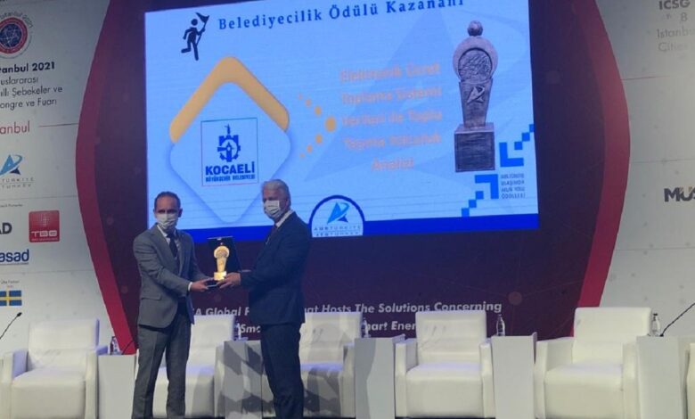 Kocaeli Büyükşehir’e ‘Belediyecilik’ ödülü