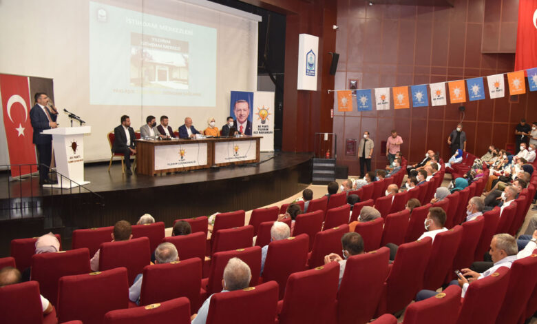 Bursa’da AK Parti yönetimi Yıldırım’da mahalle başkanlarıyla buluştu