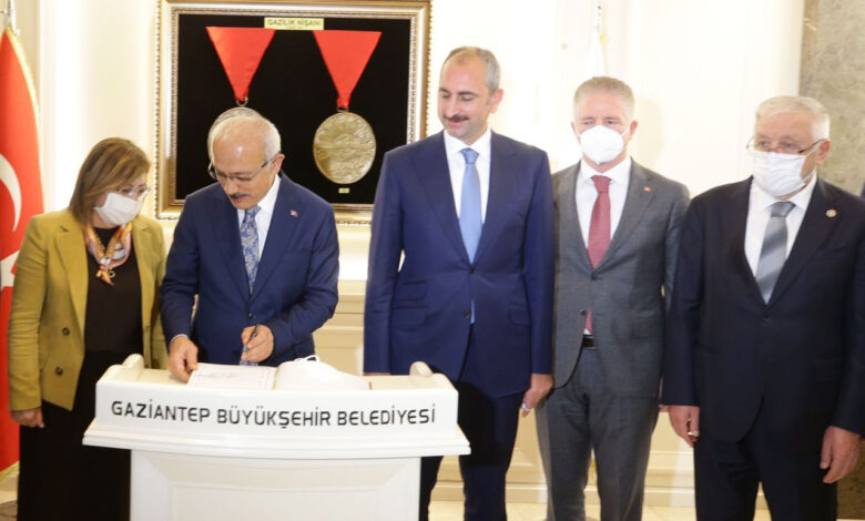 Gaziantep’e iki ‘Bakan’lı nezaket