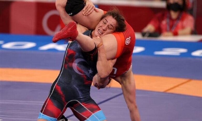 Yasemin Adar rakibini tuş etti, bronz madalya aldı