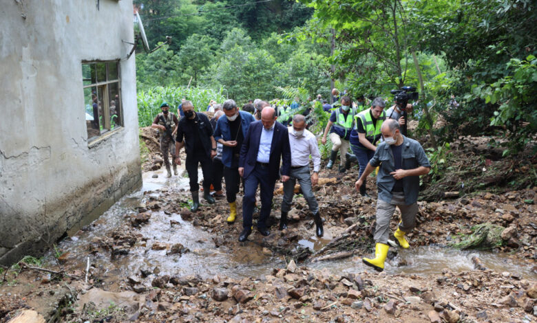 Rize’de sel: Can kaybı 6’ya yükseldi!
