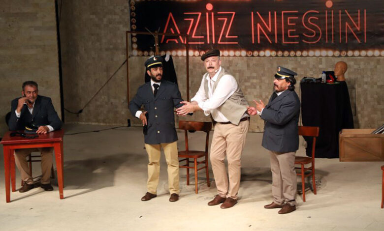 Aziz Nesin Kabare’ye Menderes’te yoğun ilgi