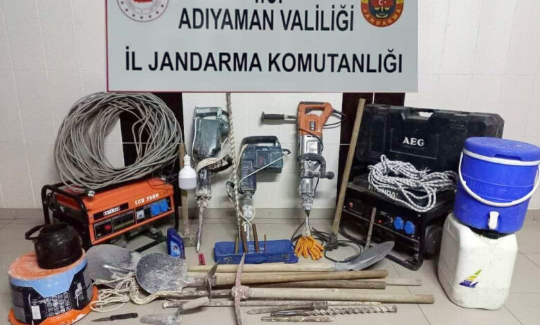 Adıyaman’da Jandarma’dan kaçak kazı operasyonu: 7 gözaltı