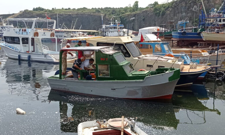 İstanbul Rumelifeneri sahilinde tekne yangınına anında müdahale