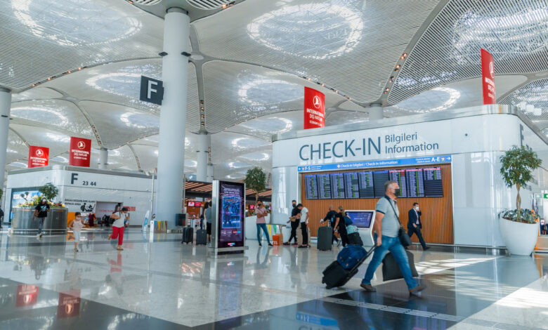 KKTC’ye eski tip kimlikle seyahat edilemeyecek