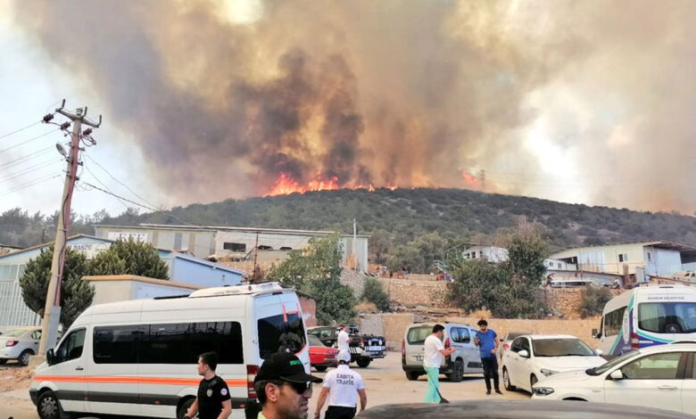 Bodrum’da yangın büyüyor