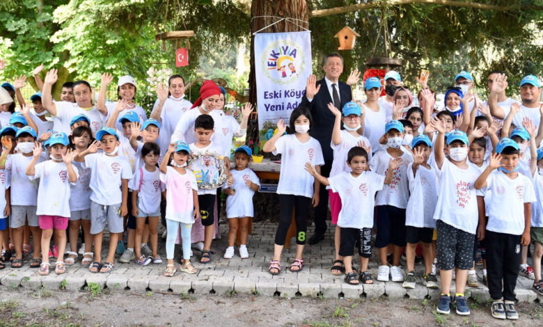 Bakan Selçuk: “Okulların açılmasına odaklıyız”