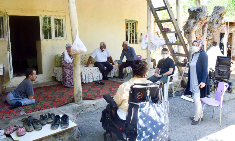 Malatya’da engelli kardeşlere Kent Konseyi’nden şefkat eli