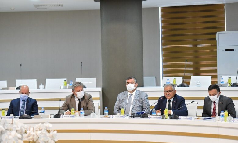 Memduh Büyükkılıç’tan Ahi Evran Yılı’na özel ilgi
