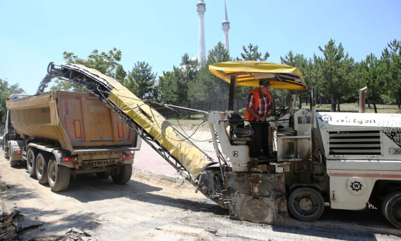 Bursa Nilüfer’de konforlu ulaşım için yollar asfaltlanıyor