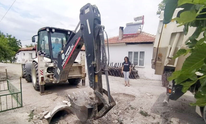 Manisa Akhisar’da dere temizlik çalışması
