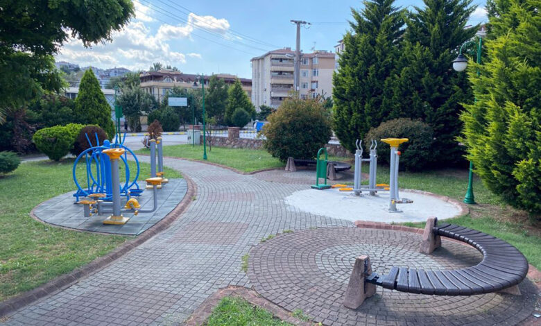 İzmit’in parklarında bakım onarımlar sürüyor
